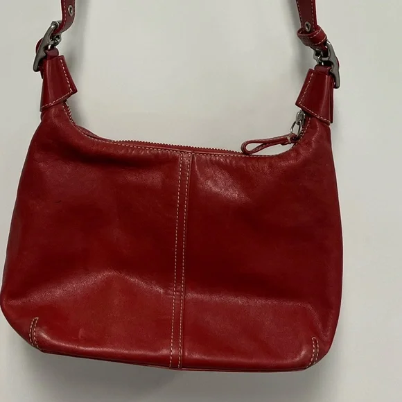 coach red leather shoulder bag